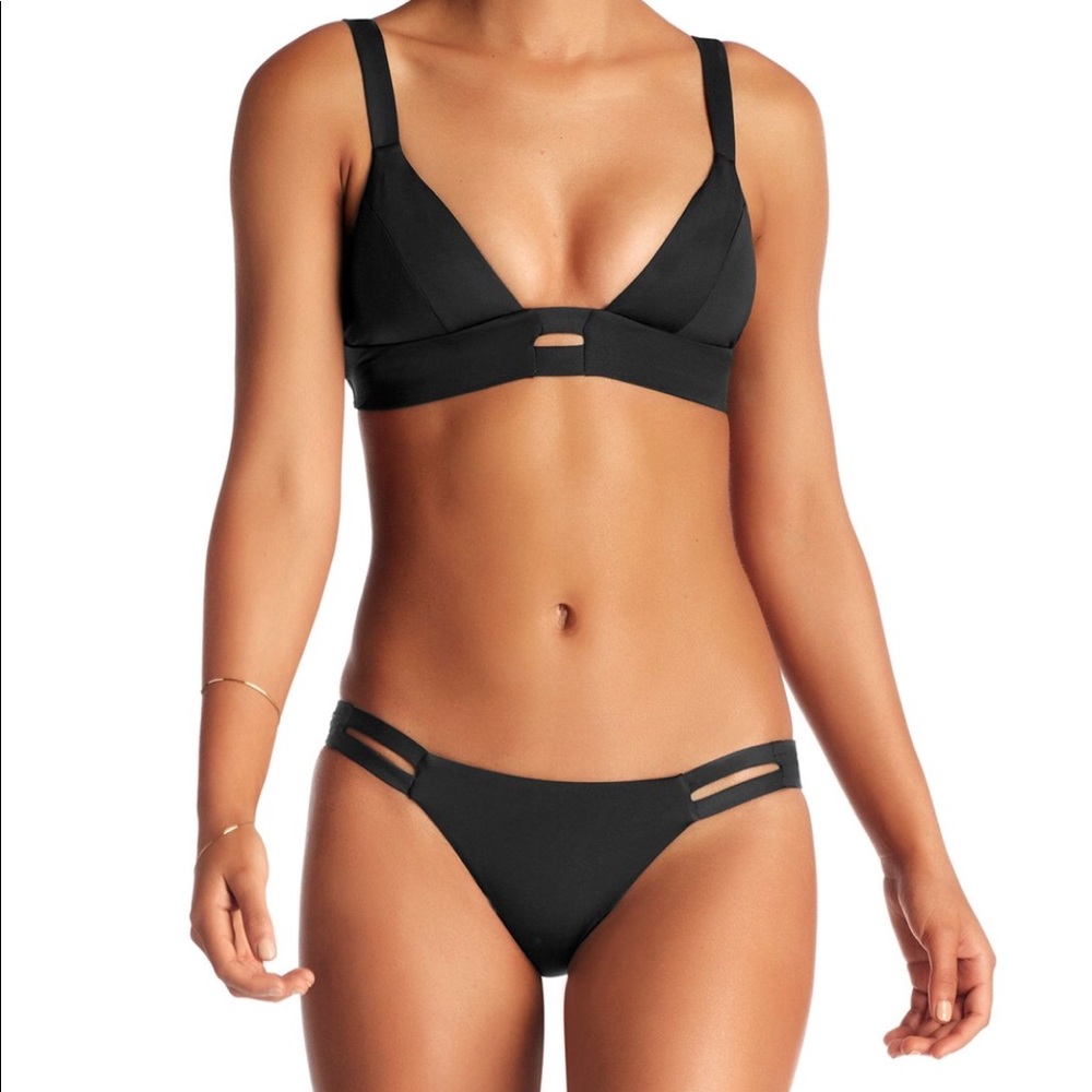 Vitamin A Neutra black bikini